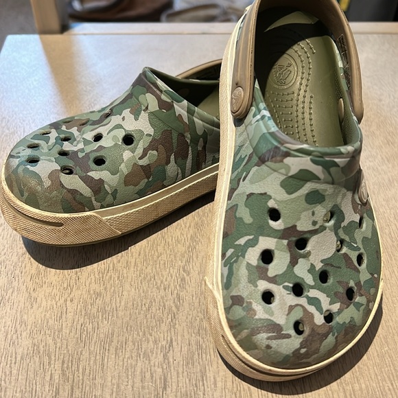 Kids Crocs - Picture 4 of 6